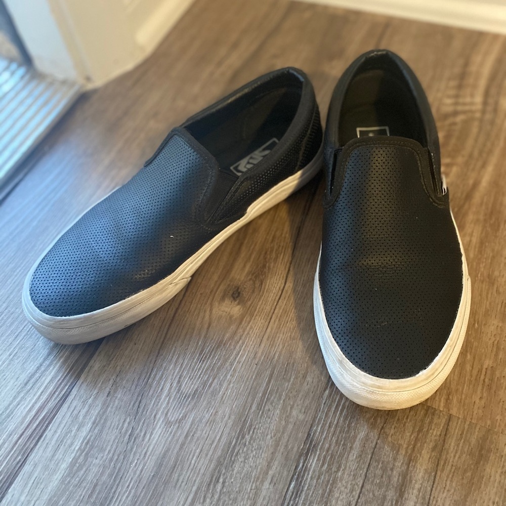 Vans Black Leather Women’s 8.5 men’s 7